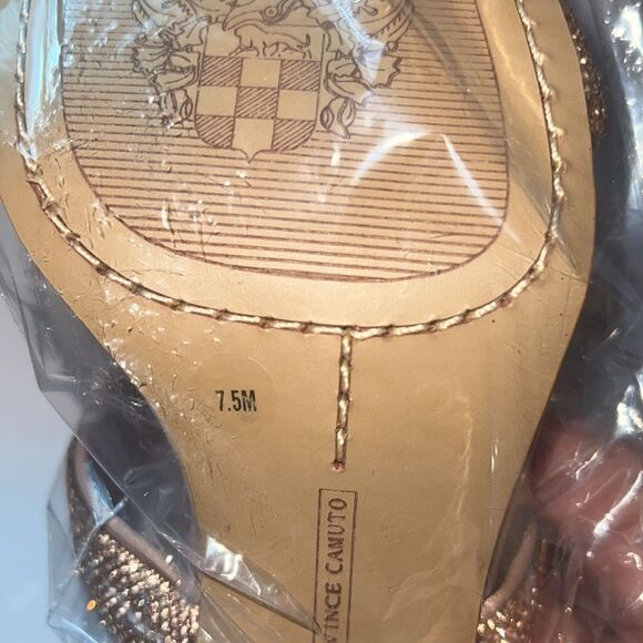 ✨ Aslee Sandal
VINCE CAMUTO✨ - Picture 11 of 12